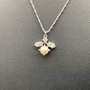 Sterling Silver Pearl Flower Pendant Necklace‎  Rhinestone Petals 15" Chain